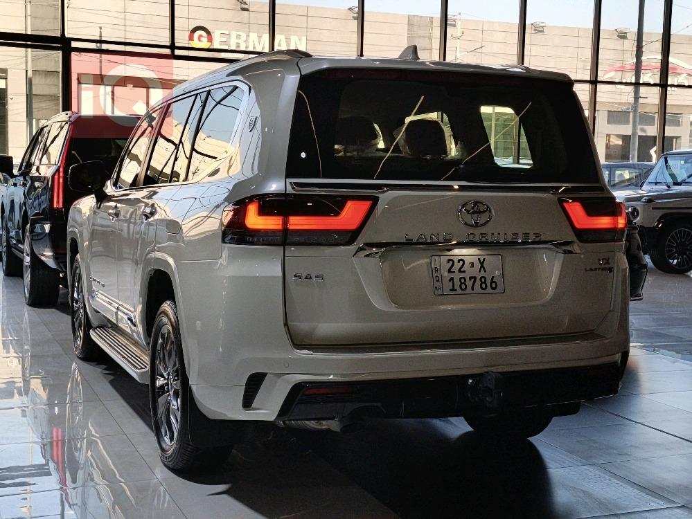 تويوتا لاندكروزر